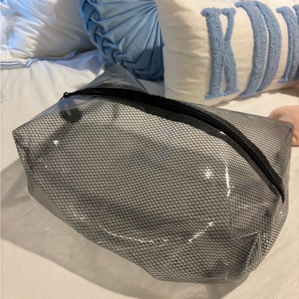 Transparent Mesh Zipper Pouch